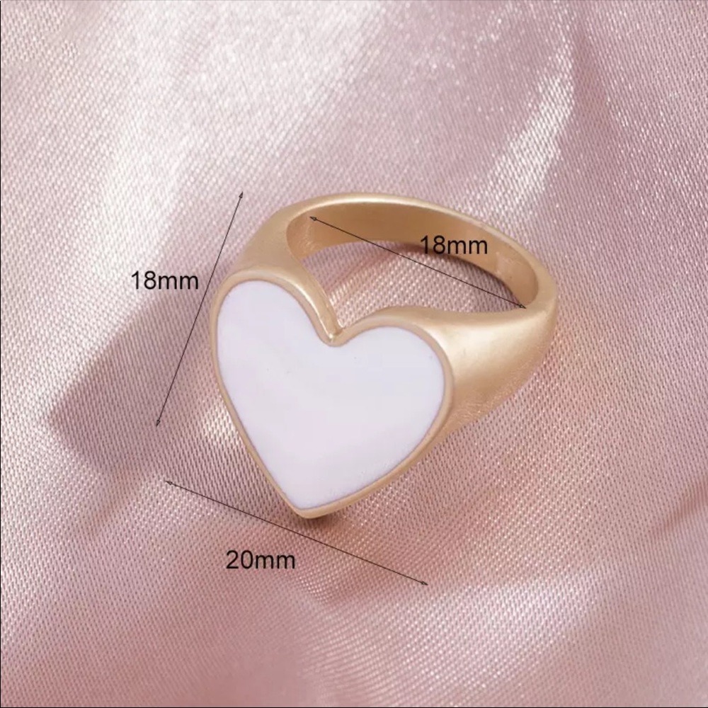 Black or White Matte Gold Heart Ring - Picture 4 of 5